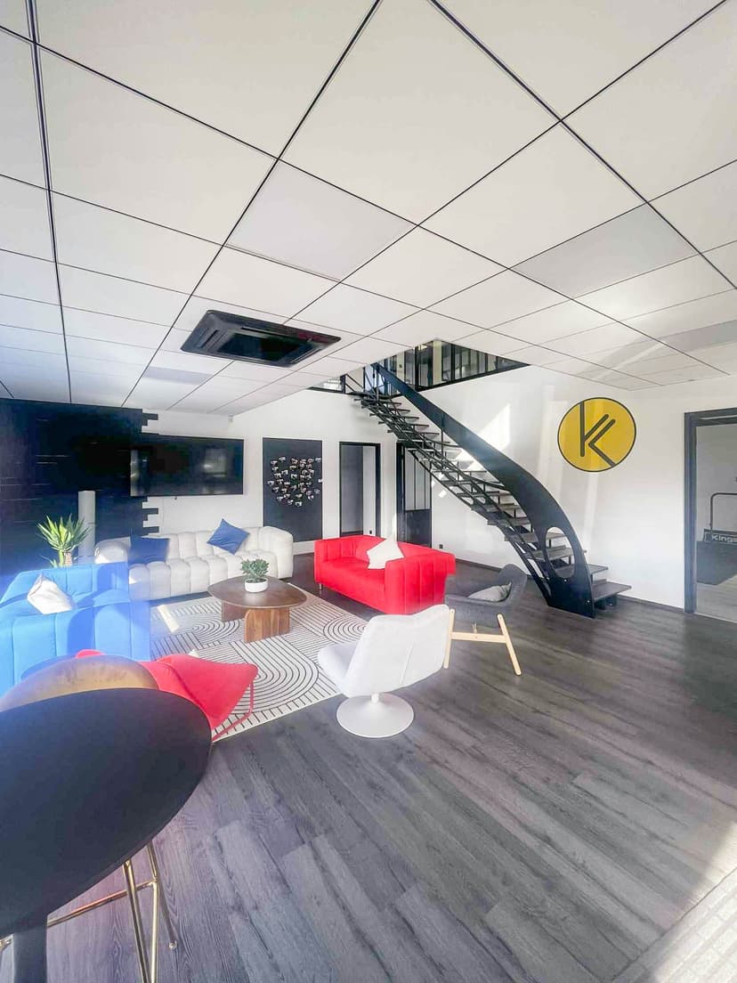 L'équipe Koul à Reims Espace d'accueil et salon de l'agence Koul